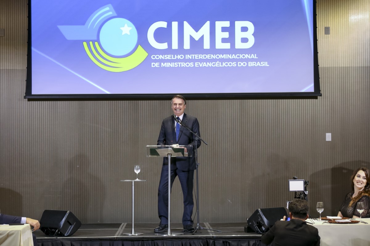 Preletor em evento institucional do CIMEB
